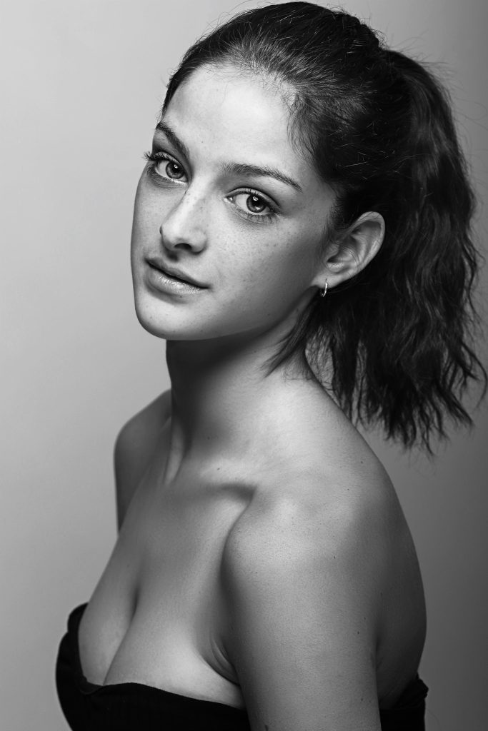 Giulia Conforti by Cristina Tiurean